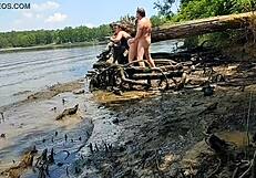 thick wife fucked in the mud on a nature walk - becky tailorxxx