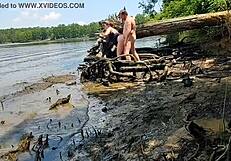 thick wife fucked in the mud on a nature walk - becky tailorxxx