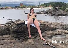 Manu Fox naked and fingering on the beach