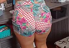 Yuri Gaucho Impregnates Employee in Paradise