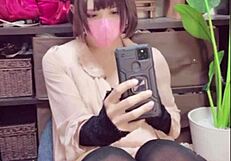 ねえ、可愛い猫耳レディボーイのソロプレイ見てみて！