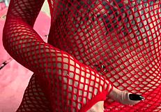 Marombeira greluda giving ass after cumming in pussy. First time anal fingering domination is wild!