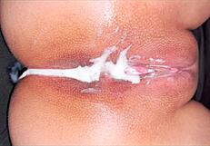 mi hermanastra me regaló su iphone y olvidó borrar este video de su galería 😏