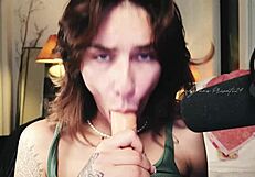 Flowerava's Dildo Blowjob Backstage with Ladyboy Babe