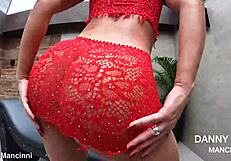 Bisexual Girlfriends Rebolando Bunda with Big Tits and Muscular Bodies.