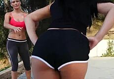 Savannah Snow and Mia Pearl’s hot 60fps lesbian scene