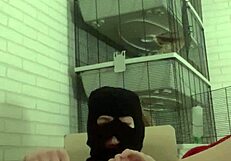 Horny gay guy gets piss play on tattooed ass on sofa