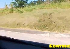 negão carioca dotado foi pra cabo frio ficou em um hotel que do lado tinha uma gostosa casada de biquíni ficou se masturbando foi pego ela convidou pra ir pro guarto dela fudeu sem camisinha gozou dentro