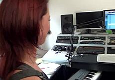 Tamy Lou Gives Conny Wild Blowjob for Old and New!