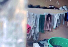 Meu Vizinho Me Filmo Escondido Lavando Roupa No Meu Quintal Eu Toda A Vontade Pelada Eu Dei A Buceta Pro Vizinho