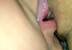 Chupando Y Meti�ndosela En Esa Panocha Carnuda De Mi Esposa