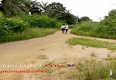 Hunter Bangs Stranger in Bush After Missed Bus