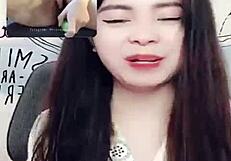 Exciting bunny live show reveals full face during chat!