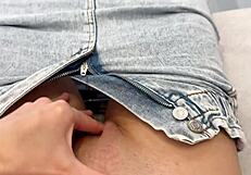 Watch this Asian girl masturbate her wet pussy