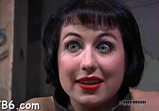 hotty strips inside cage for rough fucking