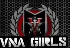 charlee chase uses fast dildo on clit stimulation