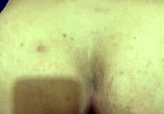 صديق ينيك مؤخرتي بقوة ويؤلمني بشكل لذيذ