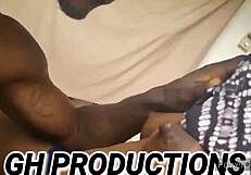 yaa baby gives me a quick suck and fuck