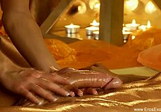 นวดบลอนด์คลายเครียดด้วยควยใหญ่เย็ดรูดมิด