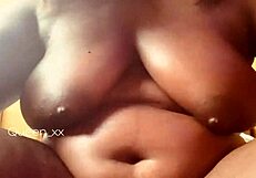 Super Hot Blond Plays with Pussy