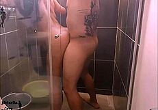 i secretly fuck my older sister in the bathroom