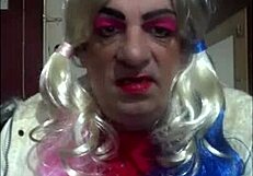 Pipis Kita Semua Lakukan Crossdresser Biseksual Suka Rasanya