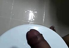 a top with a huge cock makes him nervous