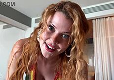 商务旅行和丰满红发老板勾搭上了