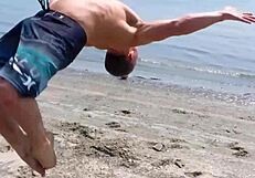 Watch Nathaniel Give An Amazing Handjob To That Monster Cock In Sean Cody!