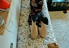 gorgeous italian milf gets feet worshiped in 4k