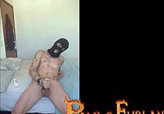 Bisexual twink enjoying solo gay pleasure, gozando intensely