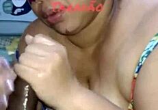 Watch this puta milking the huge pica!