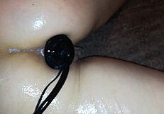 Amateur brunette fisting anal with toys