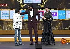 i can't believe lakshmi manchu's huge boobs and nipple pokies are so amazing