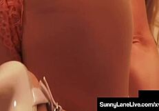 sex starved sunny lane finger fucking her juicy pussy 😍