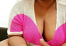 i love this sexy big tits girl