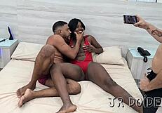 No motel com a casada novinha liberada pelo corno pra fuder com os amigos - leo ogro - perola alma gemea