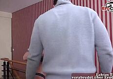 يا إلهي، تحقق من هذه الألمانية الرياضية البنية التي التقطت في الشارع لمتعة خيانة!