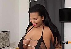 jennifer dominics curvy figure rides european amateur