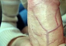 Pravi, pogoltnila sem vse v avtu.