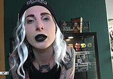 Exhibitionism Challenge With Lou Nesbit And Lia Louise