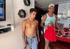 Delivery Se Coje a Dos Twinks - Trio a Pelo - Gays Twinks Pasivos y Un Activo Morboso - Delivery Se Coje a Dos Pasivos Culones - Buena Mamada a Hetero - Culos Grandes - Frannxxx1