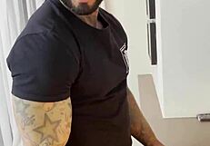 tatuado hetero fode o médico com emoção intensa no hospital