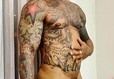 tatuado hetero fode o médico com emoção intensa no hospital