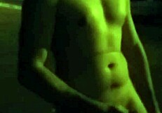 i cum on handsome gay feet outdoors, exibicionist style