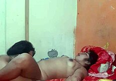 Dandole un rico sexo oral a mi sobrina hasta que se venga