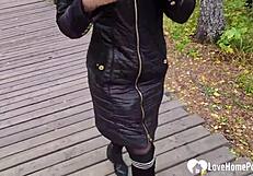 สาวบลอนด์เซ็กซี่โดนควยใหญ่เย็ดในป่า