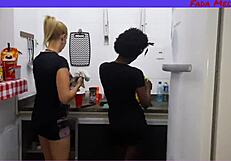 Eu e minha amiga fomos flagradas transando no horario de trabalho quer saber oque aconteceu completo no xvideos red flakael vlogs