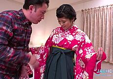 Japanese Babe's Lips Tease Cock in Hardcore Action