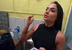 Monique bertolini tours motorhome workshop